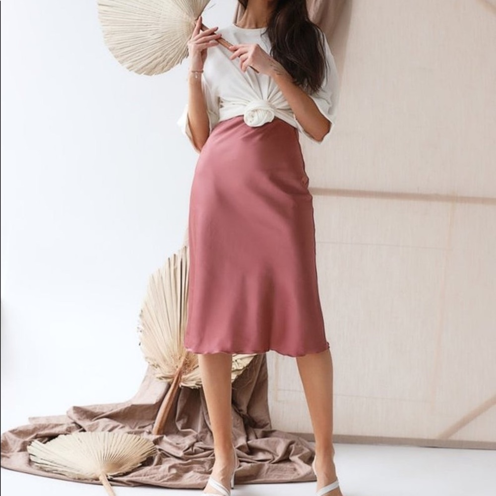 NWT Pink Satin Skirt - Picture 1 of 6